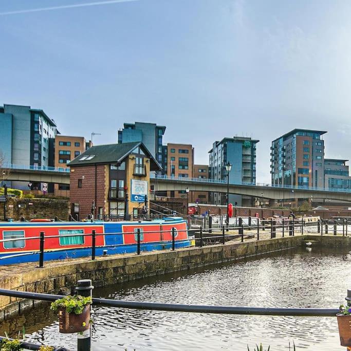 Beautiful 1-Bed Apartment In Grade Listed Warehouse - Victoria Quays, Sheffield City Centre, Free Parking, Pet Friendly, Netflix 外观 照片