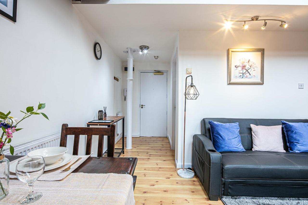 Beautiful 1-Bed Apartment In Grade Listed Warehouse - Victoria Quays, Sheffield City Centre, Free Parking, Pet Friendly, Netflix 外观 照片